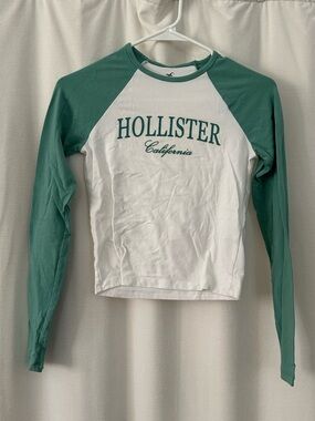 Hollister White Raglan Tee with Teal Green Sleeves
